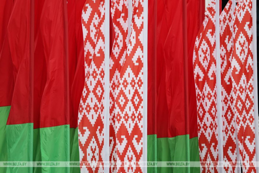 Лукашенко: традиции, преданность Родине и согласие в обществе будут всегда сплачивать белорусов Лукашенко: традиции, преданность Родине и согласие в обществе будут всегда сплачивать белорусов