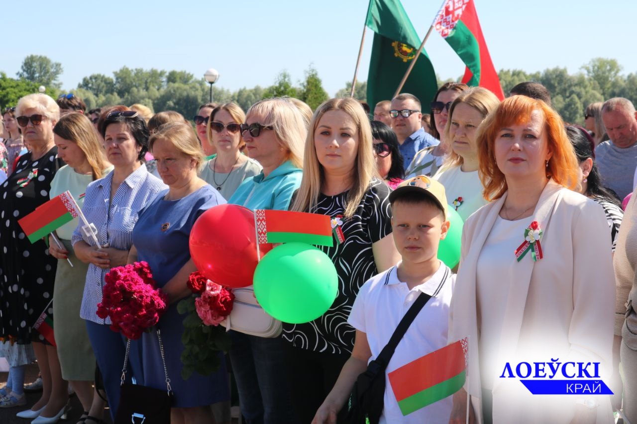 Лоевщина ярко и празднично отметила 81-ю годовщину освобождения Республики Беларусь и День Независимости