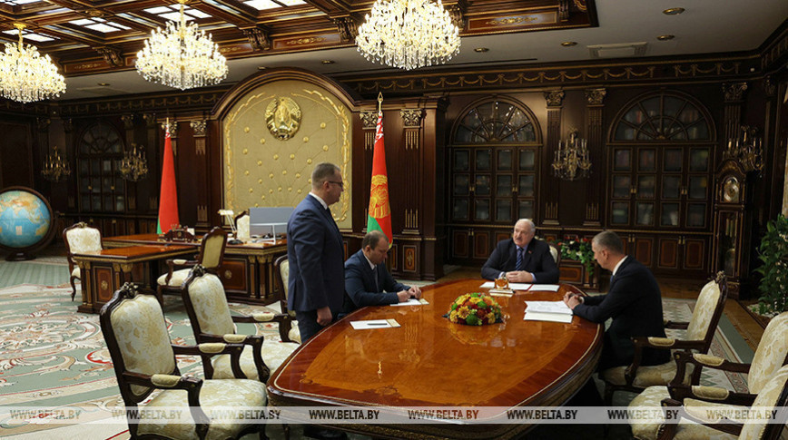 Lukashenko comments on priorities of investment strategy in Belarus