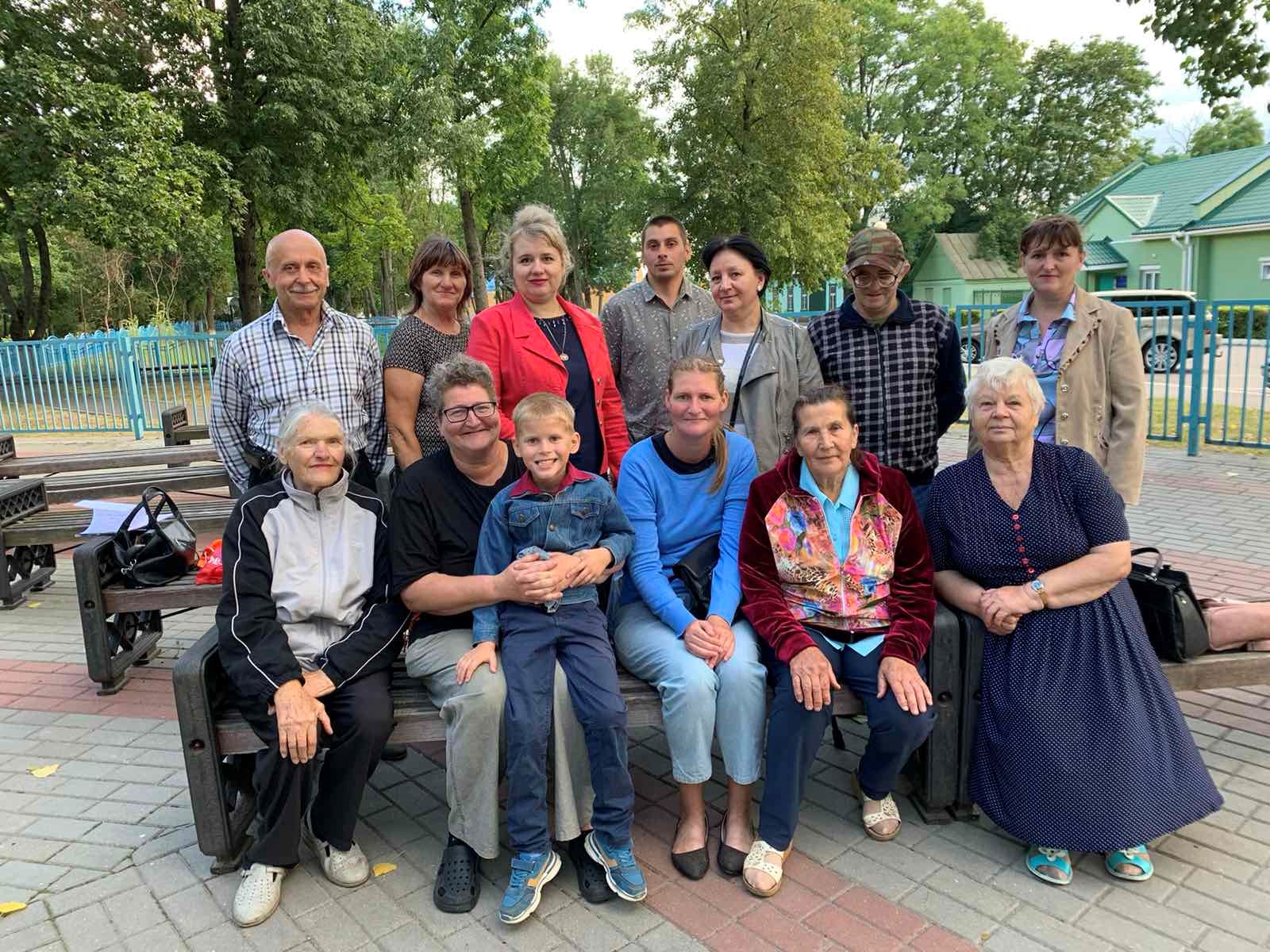 Мы на свет родились, чтобы радостно жить!