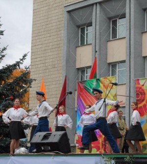 Торжественные мероприятия, посвященные 74-й годовщине освобождения Лоевского  района от немецко-фашистских захватчиков, празднику города и 90 – летию  образования района